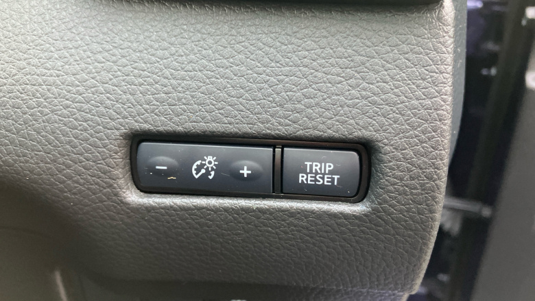 Nissan Qashqai 1.3 DiG-T Tekna 5dr Petrol Hatchback